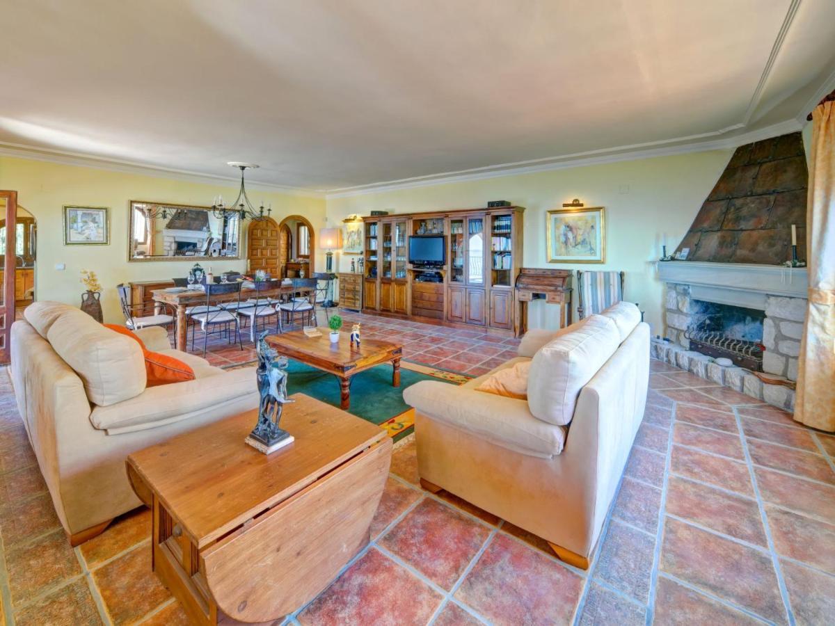 Villa Flora Mar By Interhome Calpe
